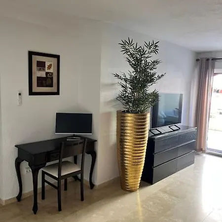 Apartment Prime Location In Center Marbella