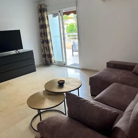 Apartment Prime Location In Center