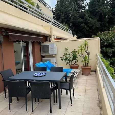 Apartment Prime Location In Center